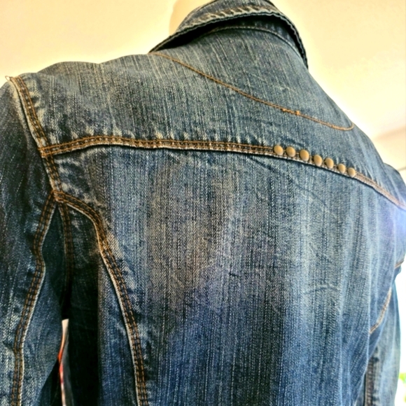 American Rag Cie Women's Semi-Cropped Studded 3/4 Sleeve Jean Jacket Size M - Picture 9 of 13